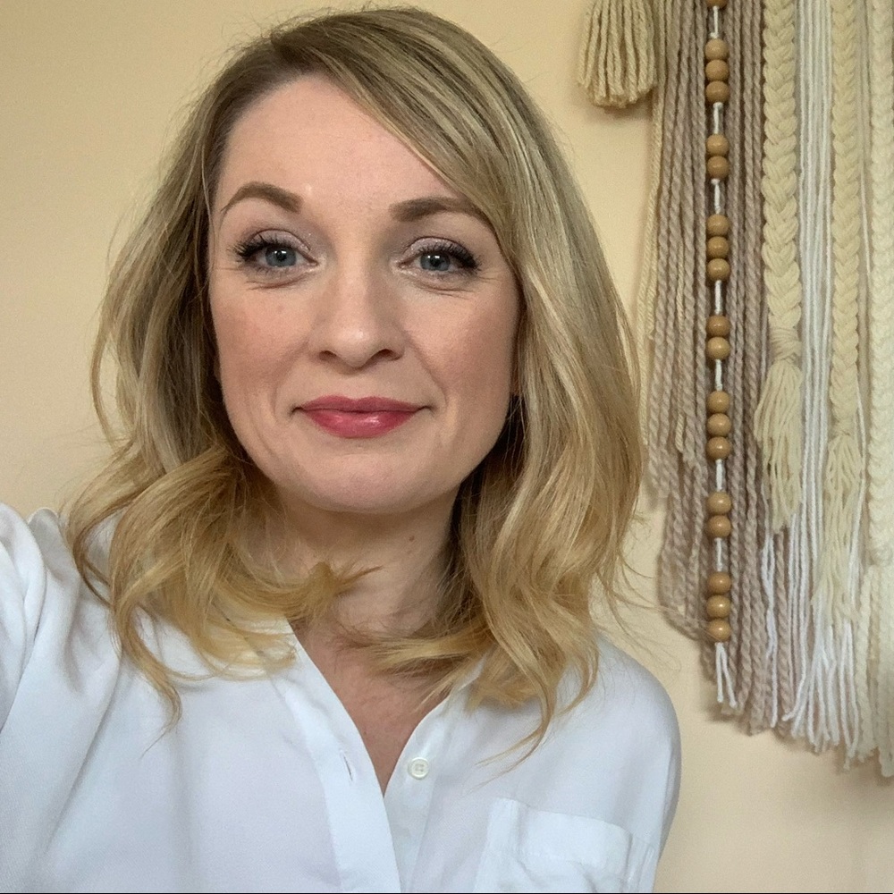 Meet your Posher, April